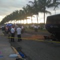 Auto se impacta contra camión del hotel Hard Rock en Nuevo Vallarta
