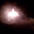Camioneta se incendia en colonia Independencia