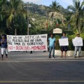 Bloquean manifestantes de Mismaloya accesos a la playa y al Eden