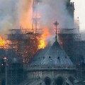 Fuego en Notre Dame