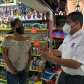 Acuerdan Roberto González y artesanos, rescate total en el mercado del Cuale