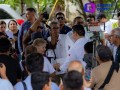 El alcalde Héctor Santana y el gobernador  Miguel Ángel Navarro Quintero entregan escrituras a habitantes de Villas Miramar en San Vicente.