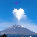 El Popocatépetl anda 'enamorado'