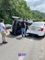 Accidente en la Carretera Federal 200 Deja un Vehículo Volcado y Lesionados