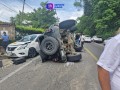 Accidente en la Carretera Federal 200 Deja un Vehículo Volcado y Lesionados