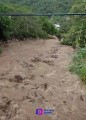 Así fue el momento exacto de la creciente en el río Cuale.