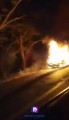 Camioneta arde en llamas