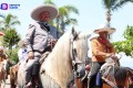 Desfilan charros en Puerto Vallarta