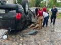 Fuerte accidente en la esquina de Fluvial Vallarta con Avenida Francisco Villa