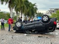 Fuerte accidente en la esquina de Fluvial Vallarta con Avenida Francisco Villa