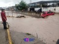 Fuertes corrientes arrastran coches en diversas zonas