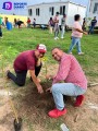 Héctor Santana reforestando Bahía de Banderas.