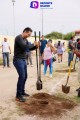 Héctor Santana reforestando Bahía de Banderas.