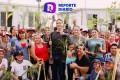 Héctor Santana reforestando Bahía de Banderas.