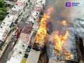 Incendio pone en peligro viviendas alrededor