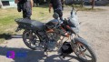 Joven sufre fractura expuesta en accidente de motocicleta en la carretera 544