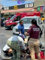 Motociclista se impacta contra vehículo