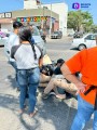 Motociclista se impacta contra vehículo