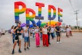 Participa Lía Castro Díaz de León en el Desfile Pride Bahía de Banderas 2024