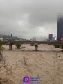 Río Santa Catarina en Monterrey comienza a desbordarse debido a fuertes lluvias ocasionadas por la tormenta tropical Alberto.