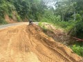 Tapan socavón en carretera Tehua