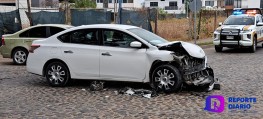 Accidente en la Avenida Río Papaloapan deja únicamente daños materiales.