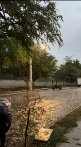 Cae la lluvia en Puerto Vallarta