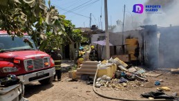 Incendio arrasa vivienda en Brisas del Pacífico