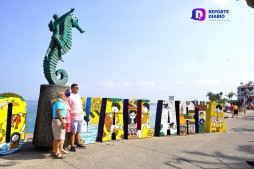 Inician la restauración de las letras de Puerto Vallarta