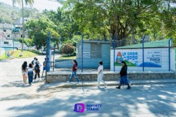 Recibe la Casa de GoGo a jóvenes del CECyTEJ Puerto Vallarta