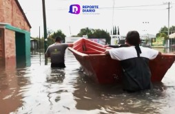 Rescatan familias afectadas por inundaciones en el Estado de México