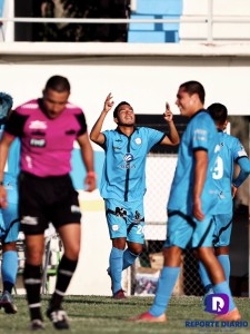 Tritones FC arrasó a Cimarrones 4-1